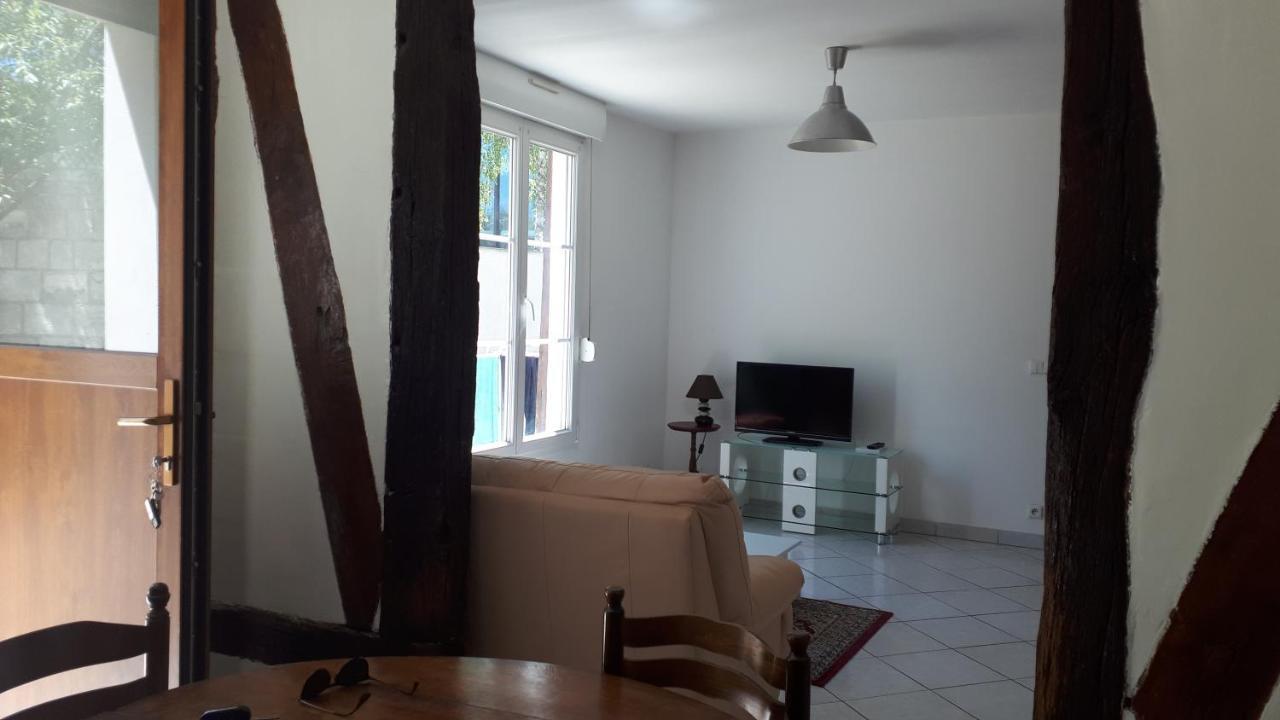F4 Dans Maison Au Calme Pres Du Centre De Chalons En Champagne 外观 照片